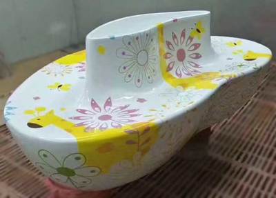 玻璃鋼彩繪花盆座椅高端亮麗成商場亮點(diǎn)